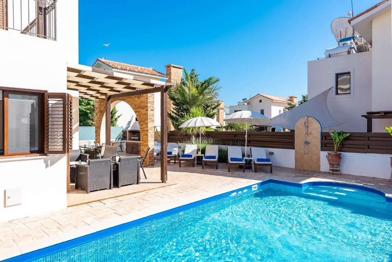 Villa Iris Ayia Napa 0*,