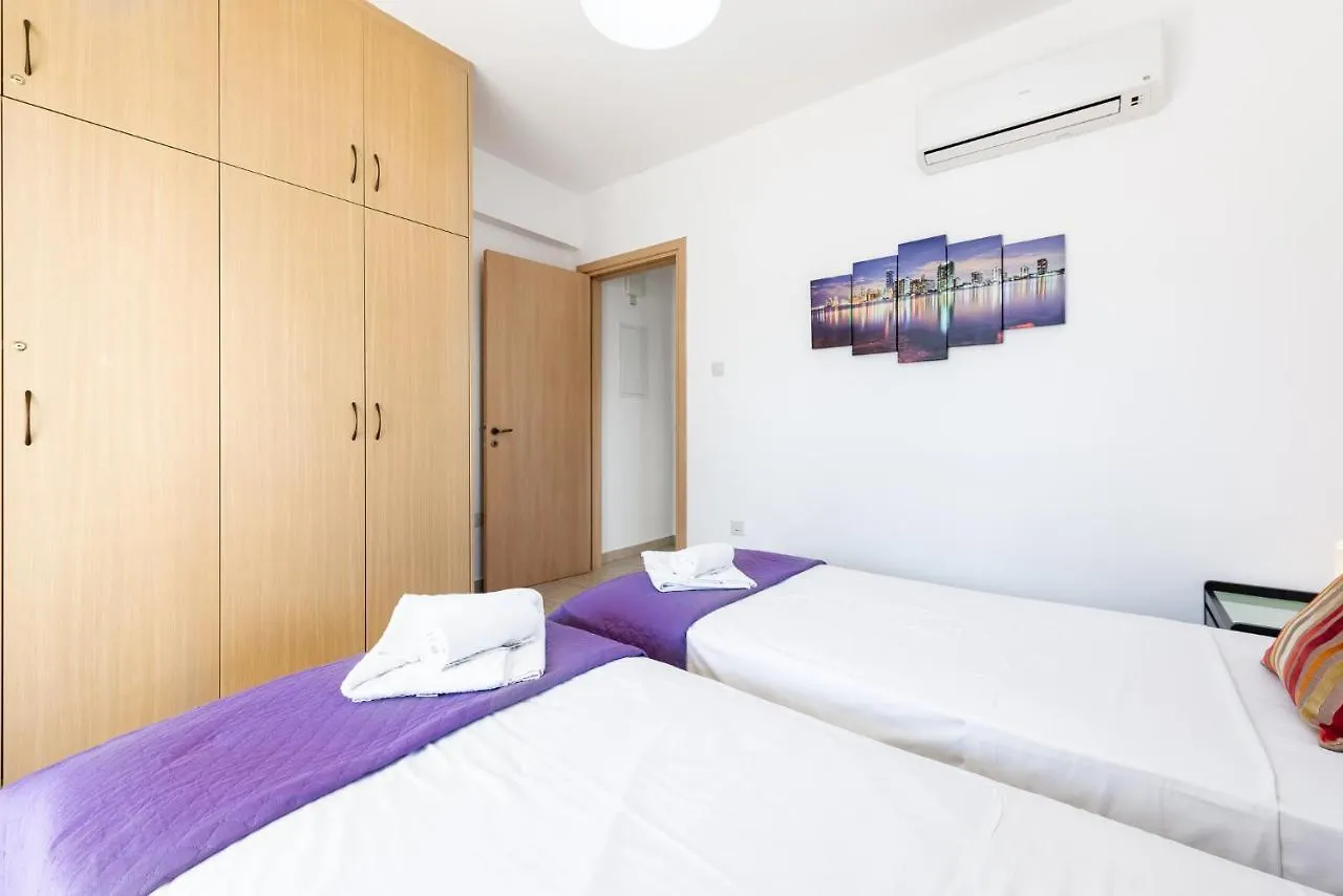 Villa Iris Ayia Napa 0*,  Cipro