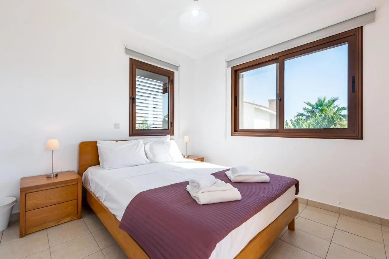 Villa Iris Ayia Napa Cipro
