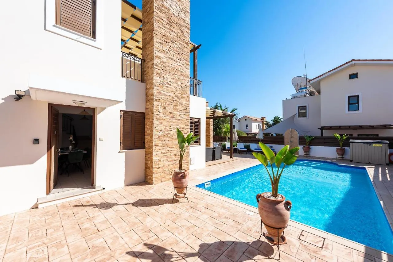 Villa Iris By Ezoria Villas location